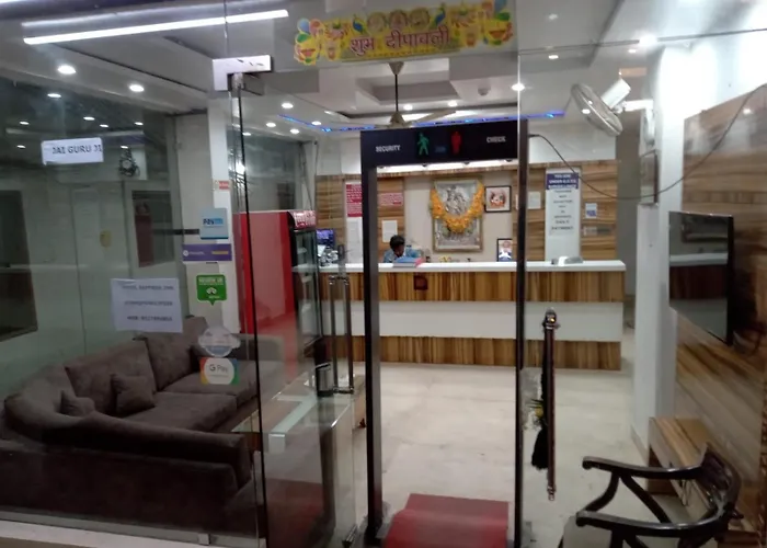 Saffron Inn Paharganj