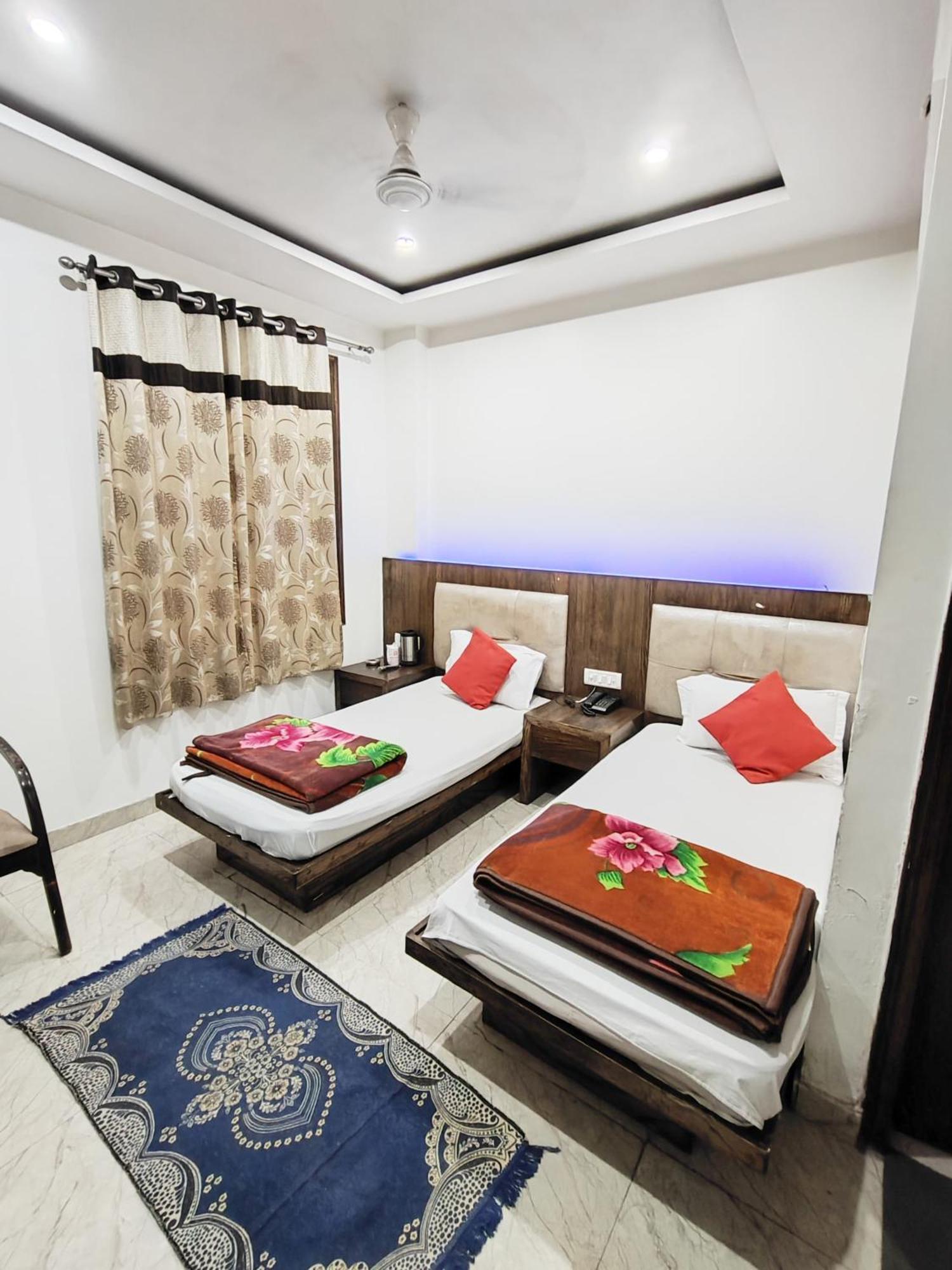 Saffron Paharganj New Delhi